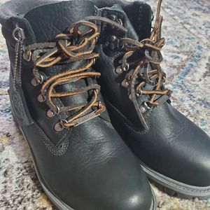 Timberland Premium 6" Waterproof Boots, Size 5 Youth, Black/Grey